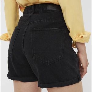 Vero Moda Nineteen denim shorts